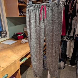 #714 So girls Joggers